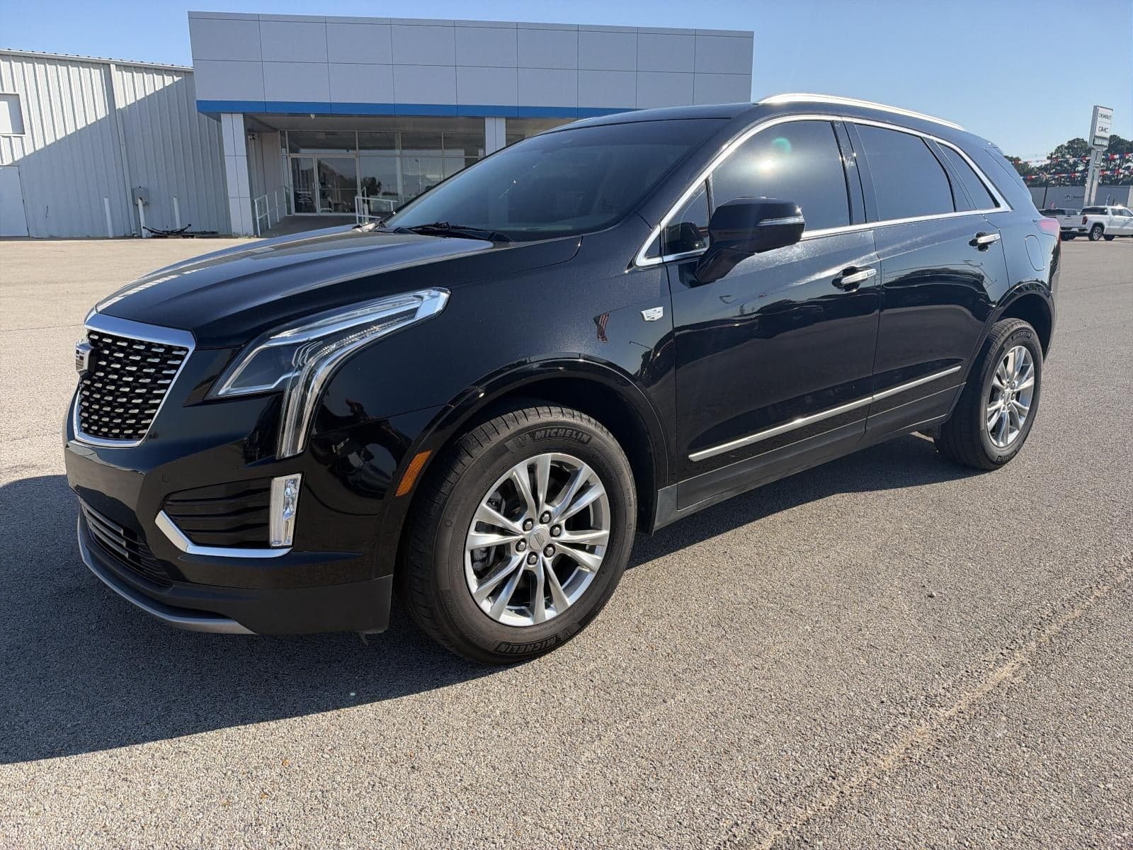 2020 Cadillac XT5 Premium Luxury FWD — photo 1 of 27