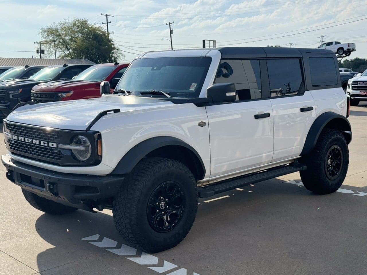 2024 Ford Bronco Wildtrak — photo 1 of 6