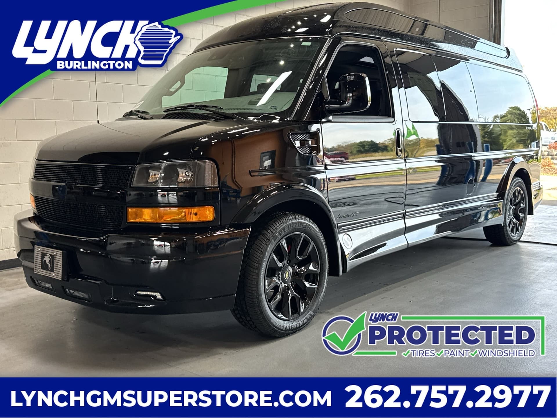2026 Chevrolet Express Cargo Van Base — photo 1 of 5