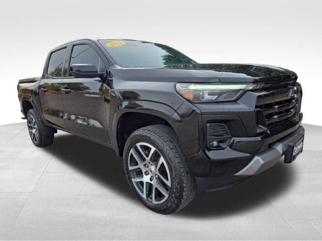 2023 Chevrolet Colorado 4WD Z71 — photo 1 of 5