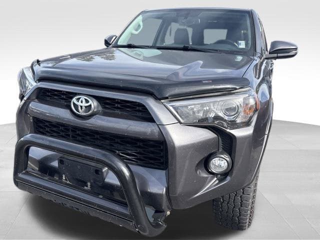 2016 Toyota 4Runner Limited — photo 1 of 32