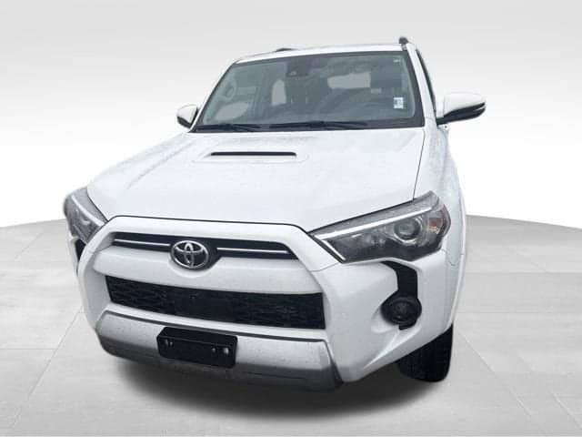2024 Toyota 4Runner TRD Off Road — photo 1 of 24