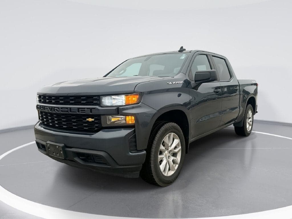 2020 Chevrolet Silverado 1500 Custom — photo 1 of 31