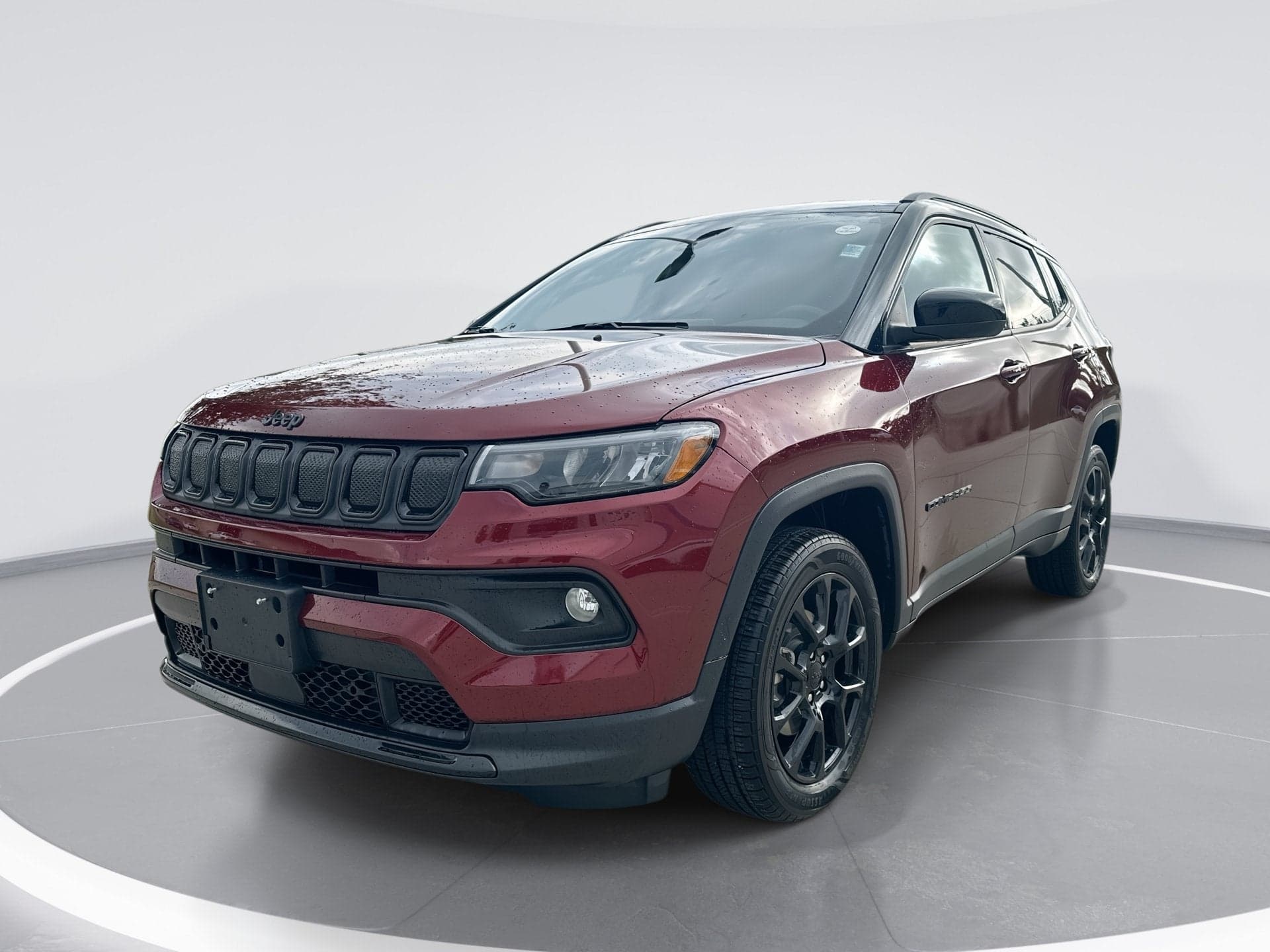 2022 Jeep Compass Altitude — photo 1 of 17