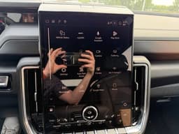 Extra Photo