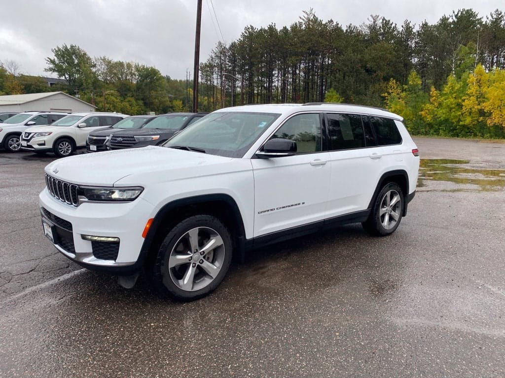 2021 Jeep Grand Cherokee L Limited — photo 1 of 28