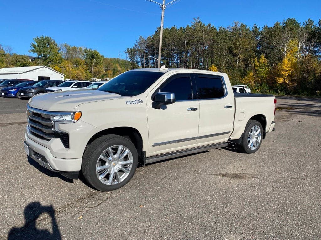 2026 Chevrolet Silverado 1500 High Country — photo 1 of 48