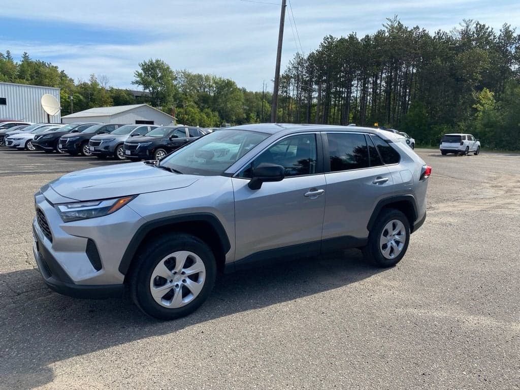 2025 Toyota RAV4 LE — photo 1 of 26