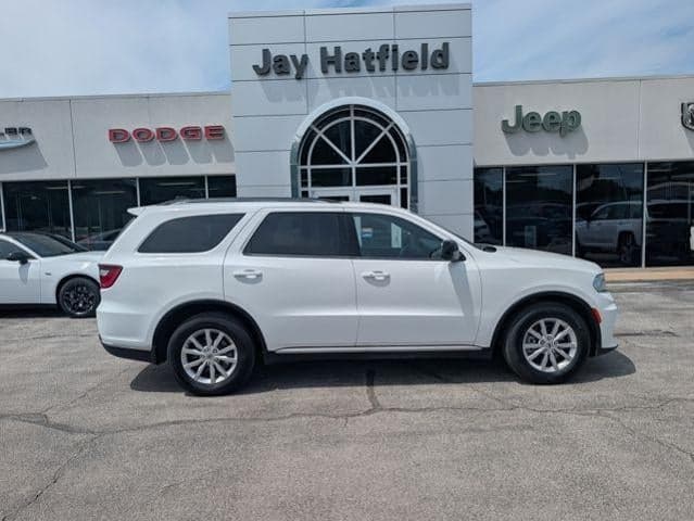 2023 Dodge Durango SXT — photo 1 of 16