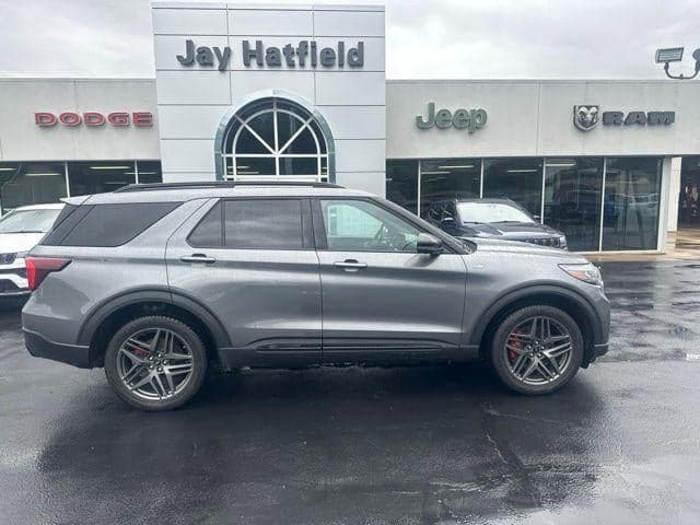2025 Ford Explorer ST-Line — photo 1 of 14