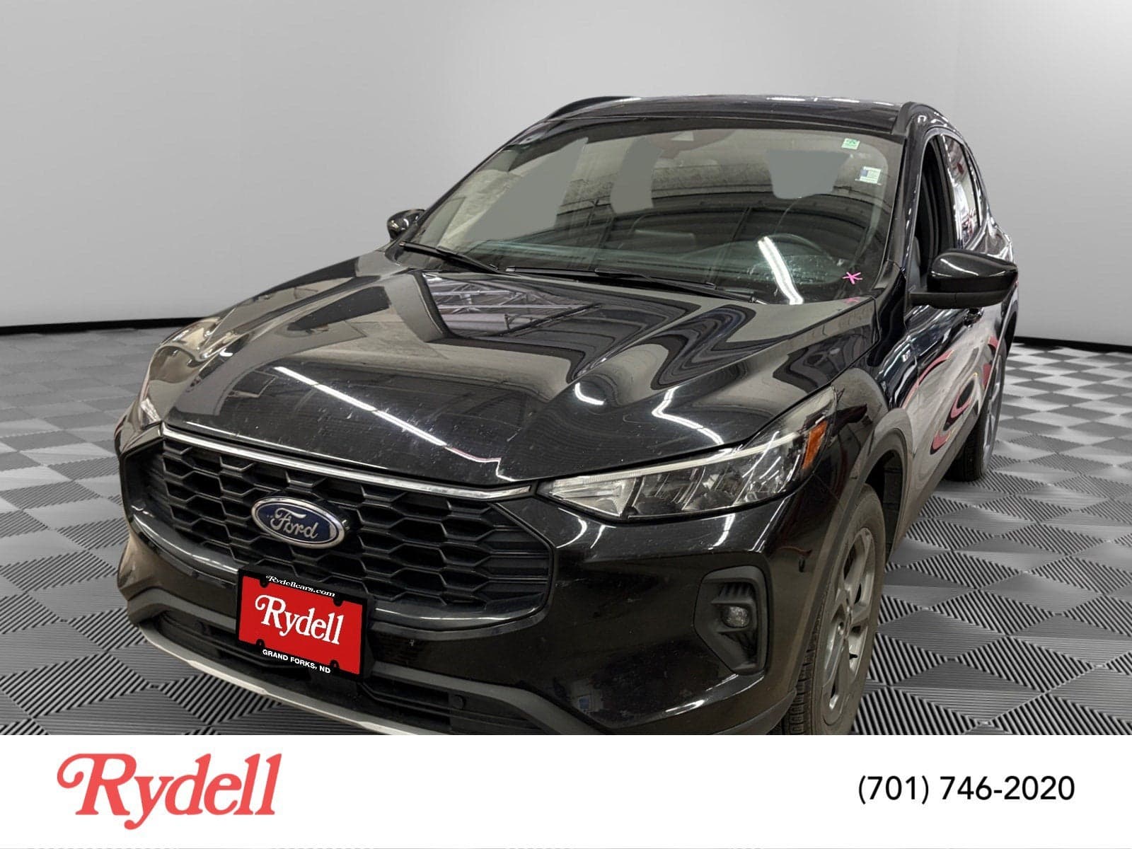 2025 Ford Escape ST-Line Select — photo 1 of 6
