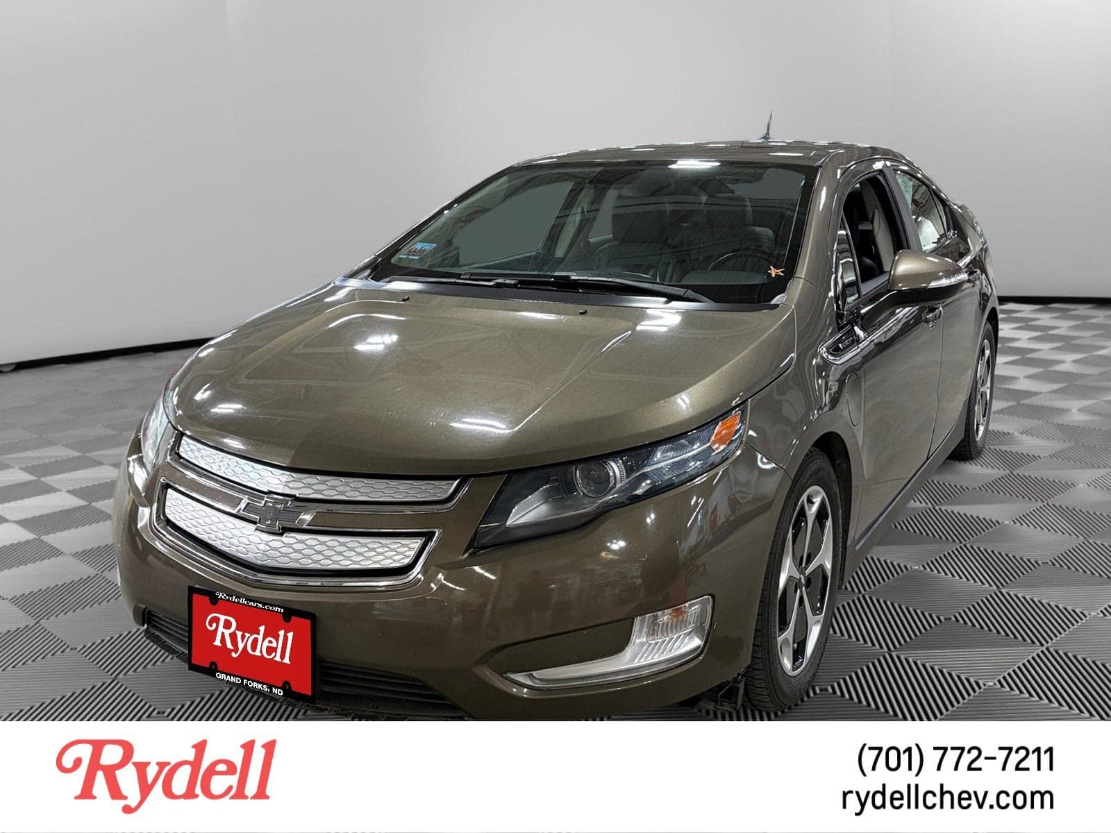 2014 Chevrolet Volt Base — photo 1 of 6