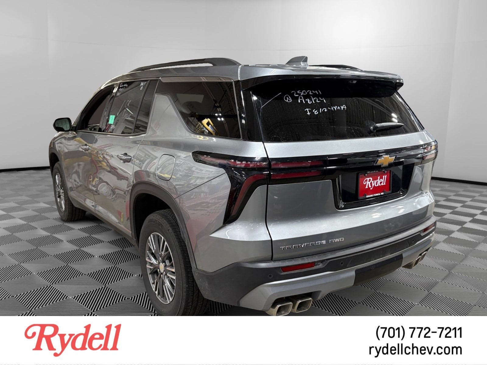 2026 Chevrolet Traverse AWD LT — photo 1 of 6