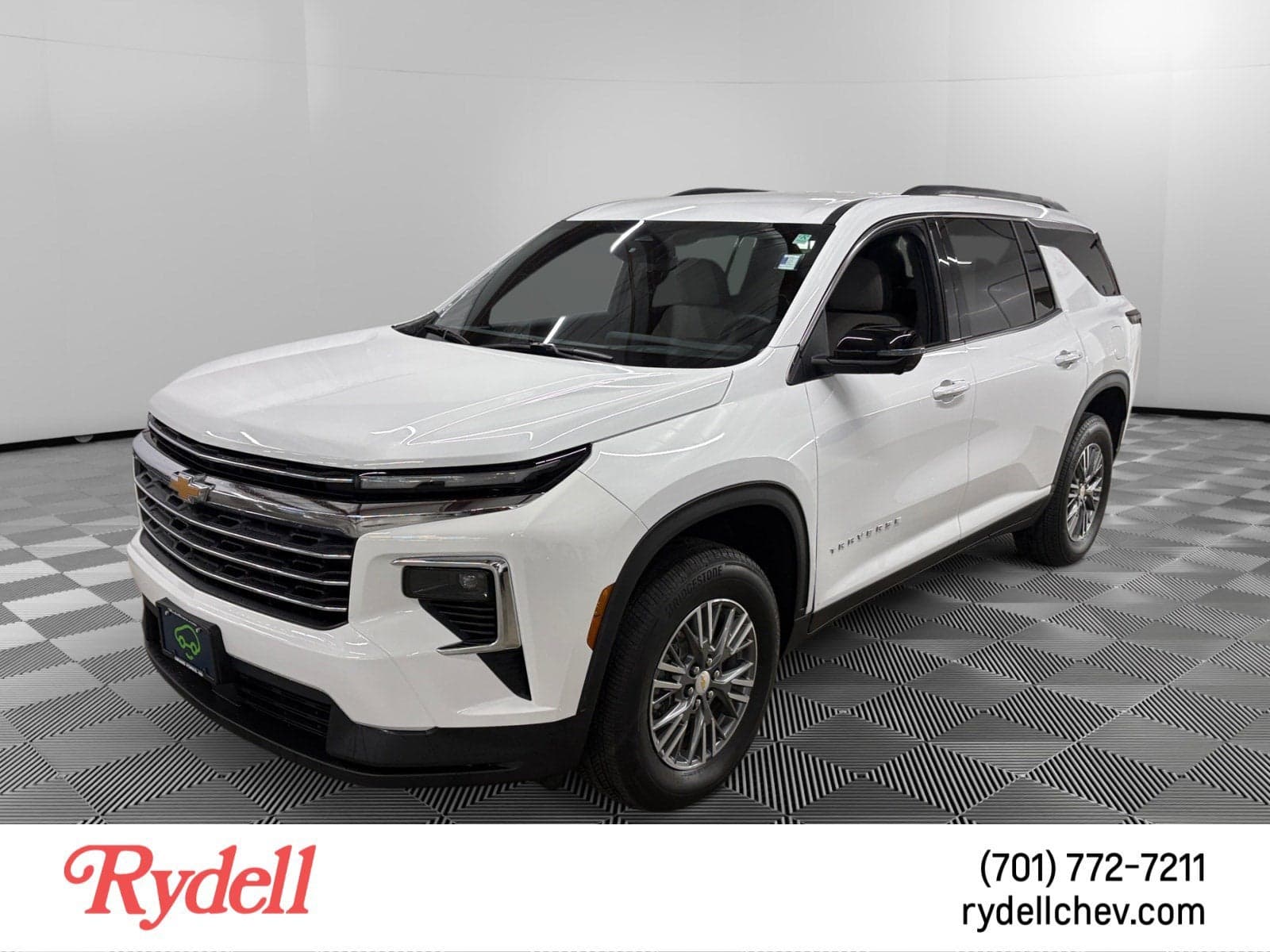 2026 Chevrolet Traverse AWD LT — photo 1 of 23