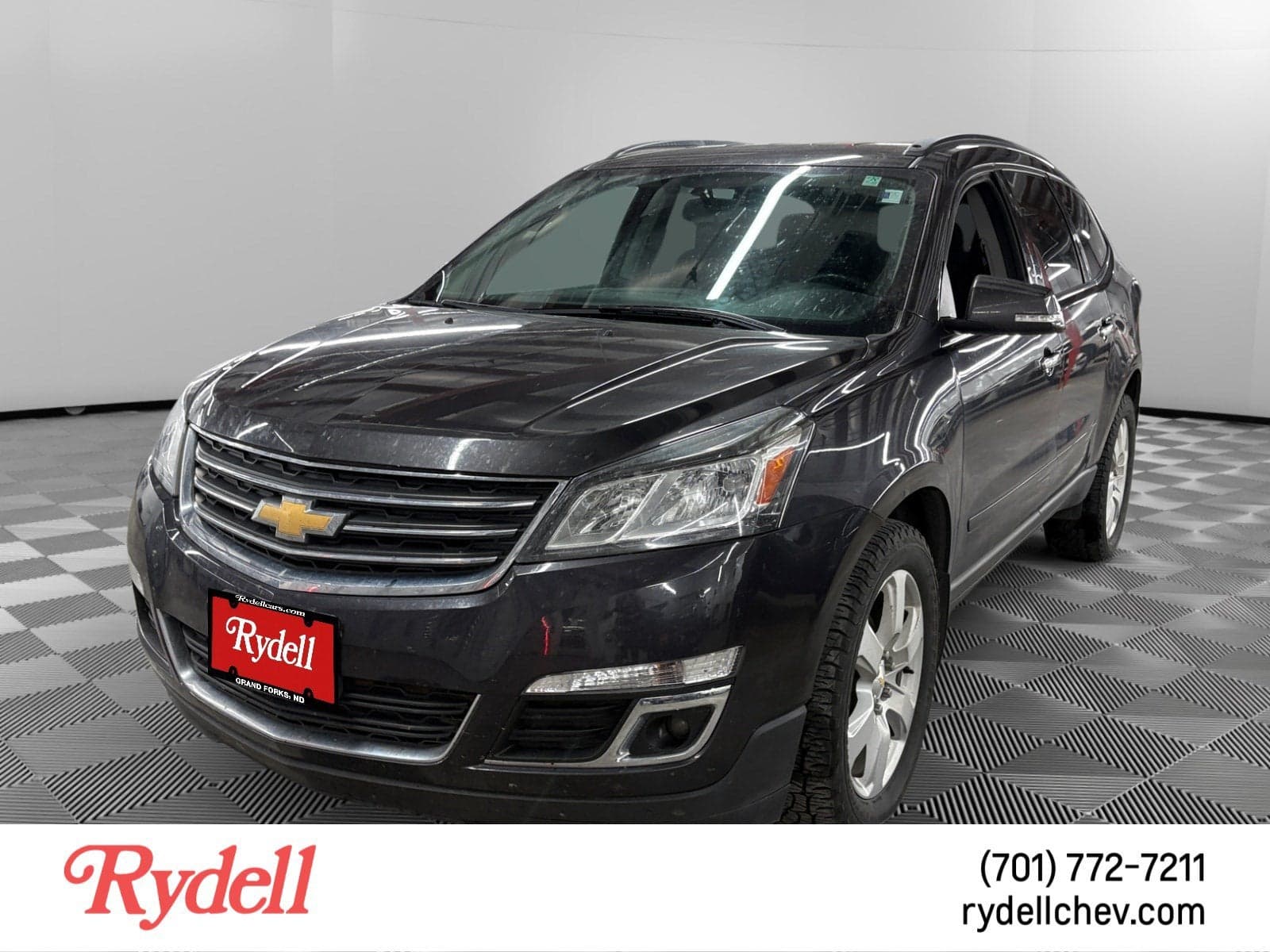 2016 Chevrolet Traverse LT — photo 1 of 5