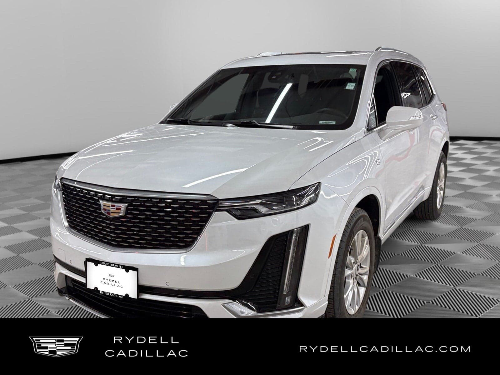 2023 Cadillac XT6 AWD Luxury — photo 1 of 5