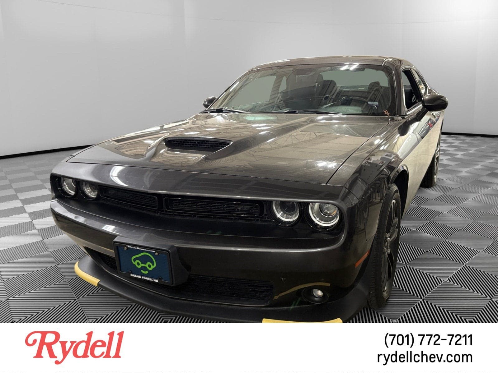 2019 Dodge Challenger GT — photo 1 of 6