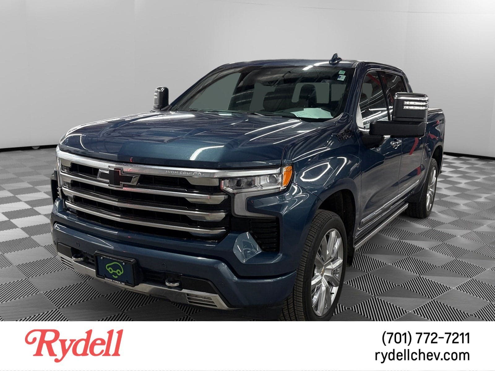 2024 Chevrolet Silverado 1500 High Country — photo 1 of 5