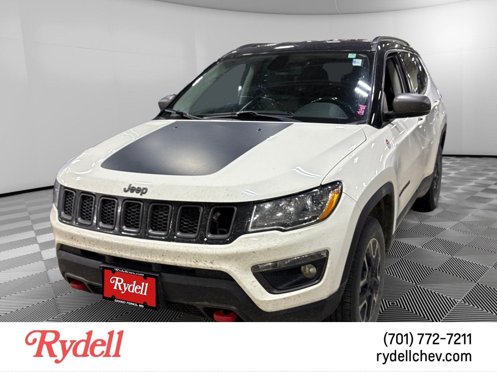 2019 Jeep Compass Trailhawk — photo 1 of 6