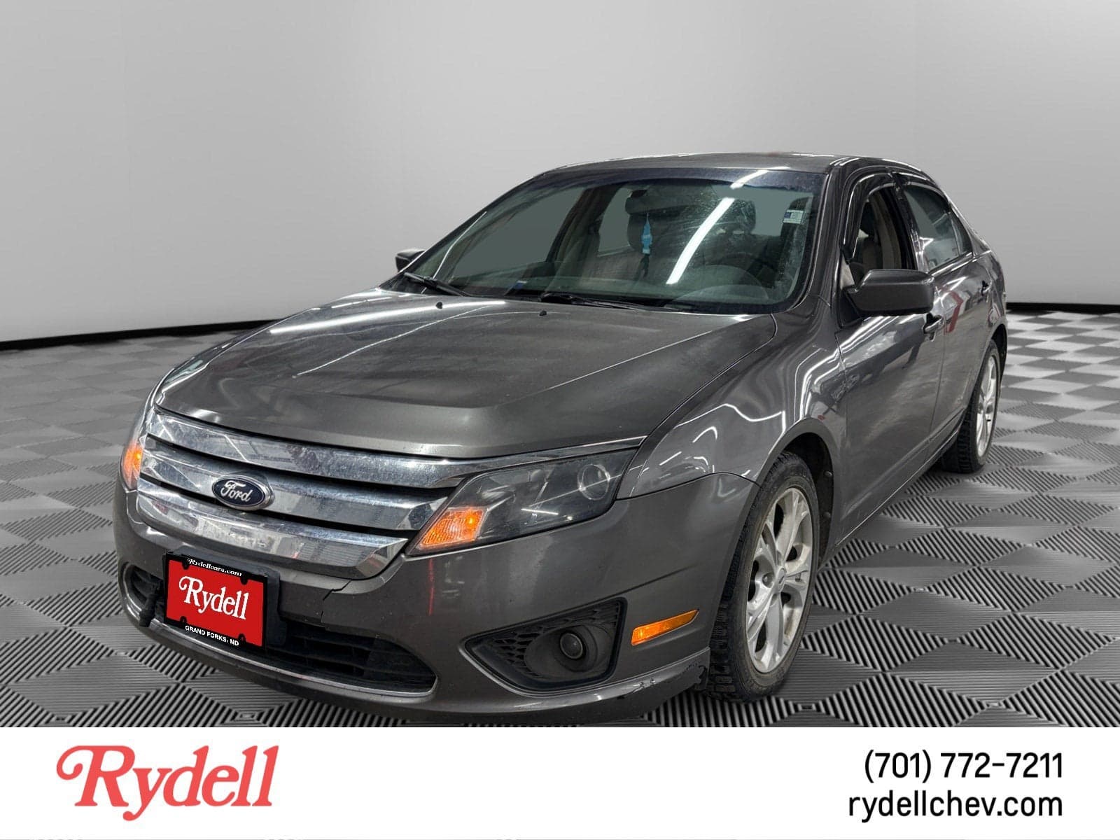 2012 Ford Fusion SE — photo 1 of 5