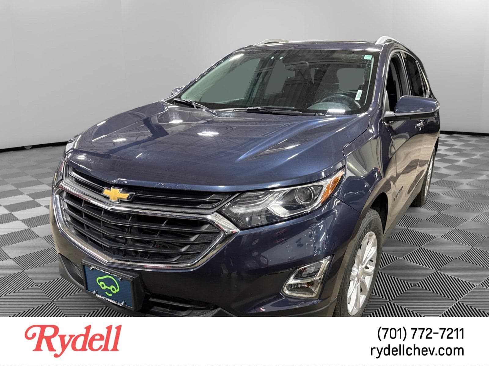 2018 Chevrolet Equinox LT — photo 1 of 5