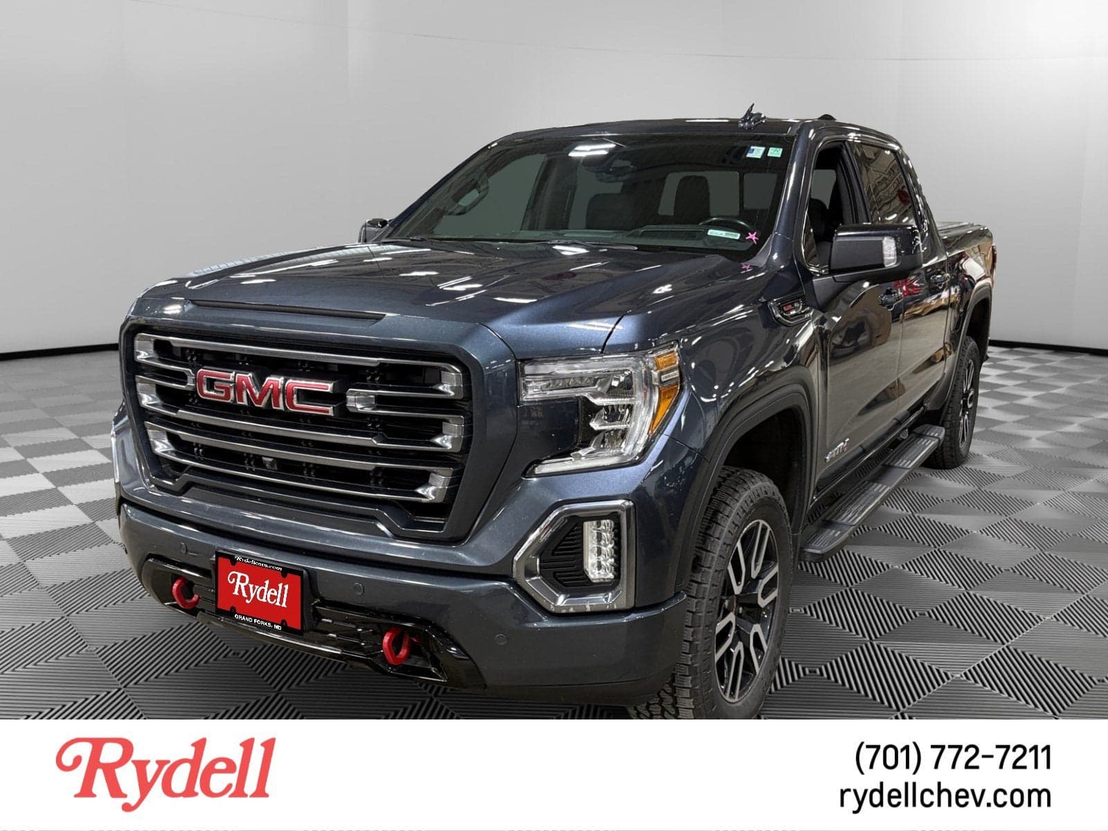 2020 GMC Sierra 1500 AT4 — photo 1 of 6