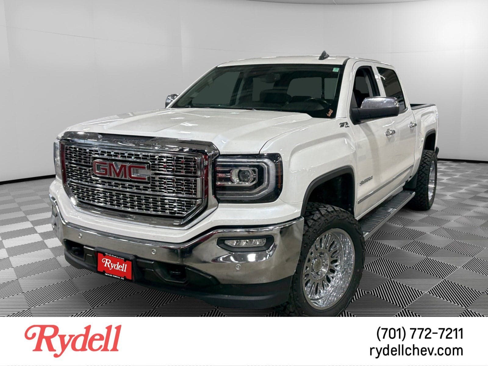 2018 GMC Sierra 1500 SLT — photo 1 of 6