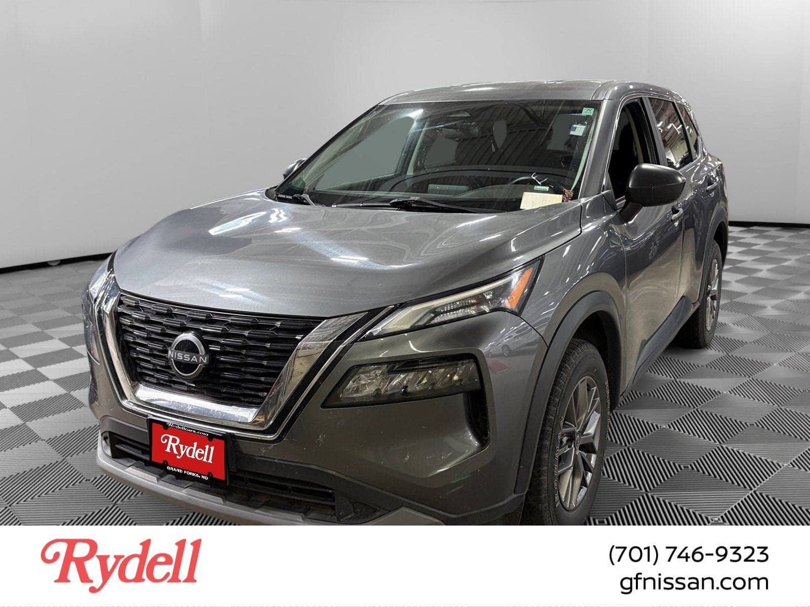 2023 Nissan Rogue S — photo 1 of 6