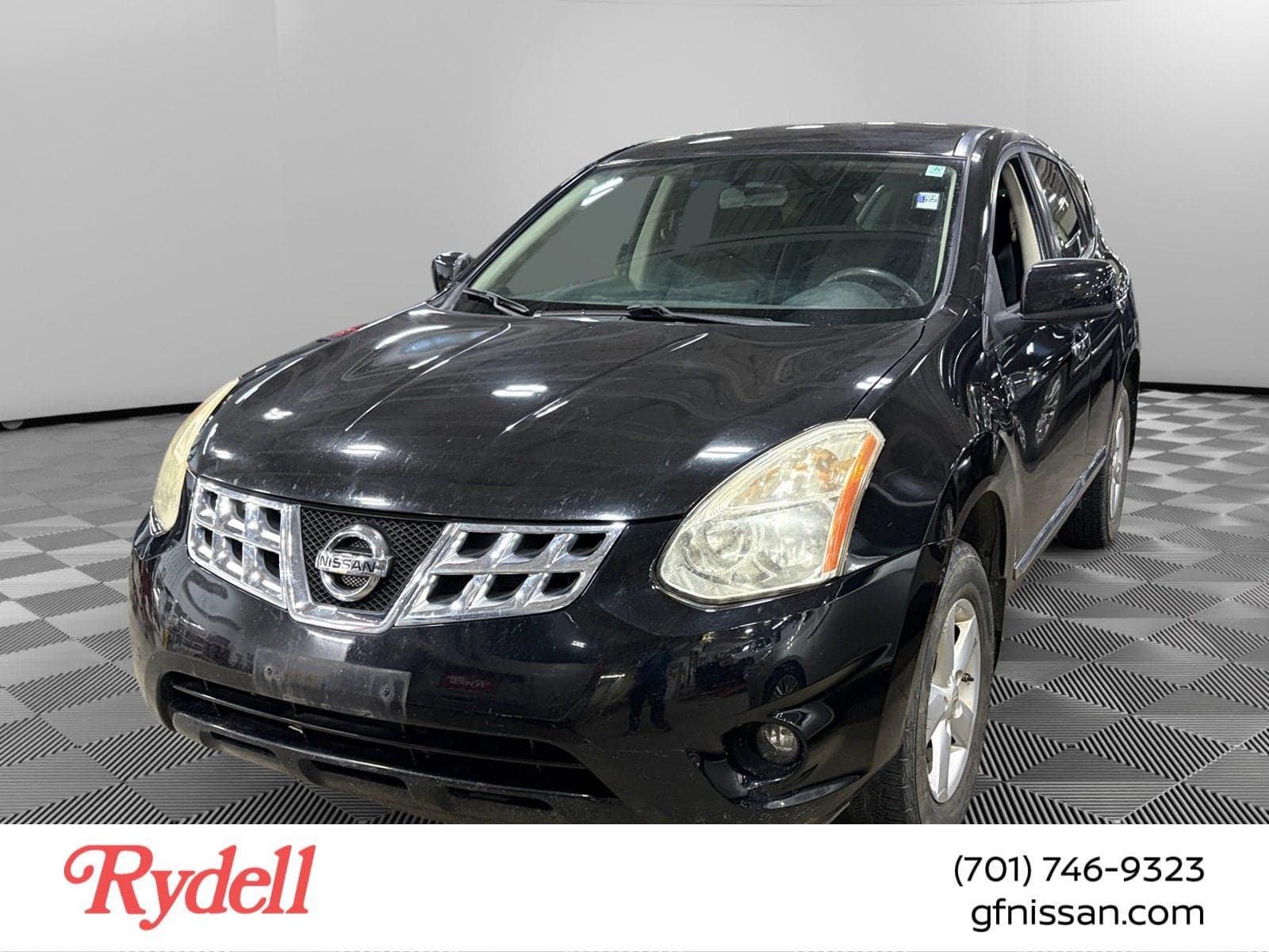 2013 Nissan Rogue S — photo 1 of 6