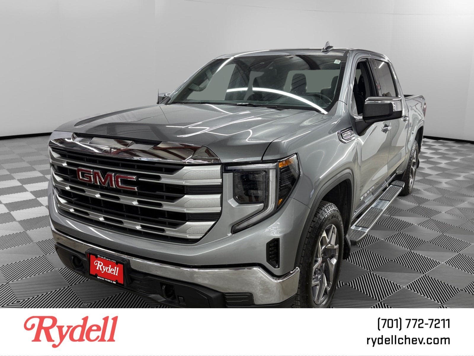 2026 GMC Sierra 1500 SLE — photo 1 of 27