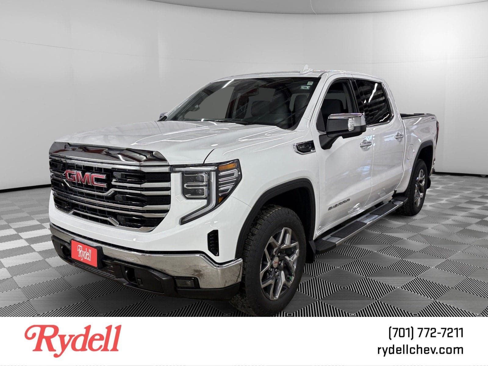 2026 GMC Sierra 1500 SLT — photo 1 of 27