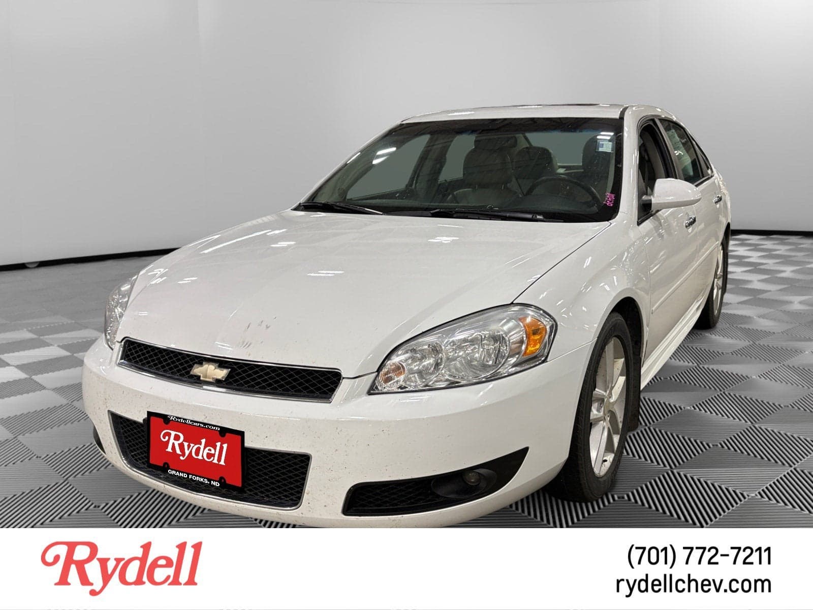 2012 Chevrolet Impala LTZ — photo 1 of 6