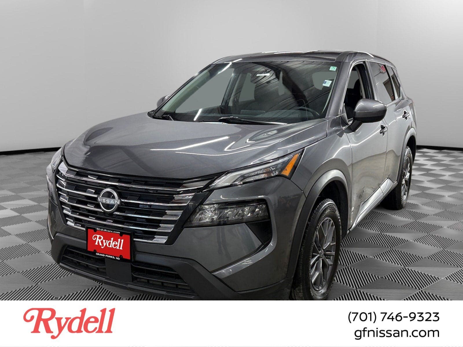 2026 Nissan Rogue SV — photo 1 of 5
