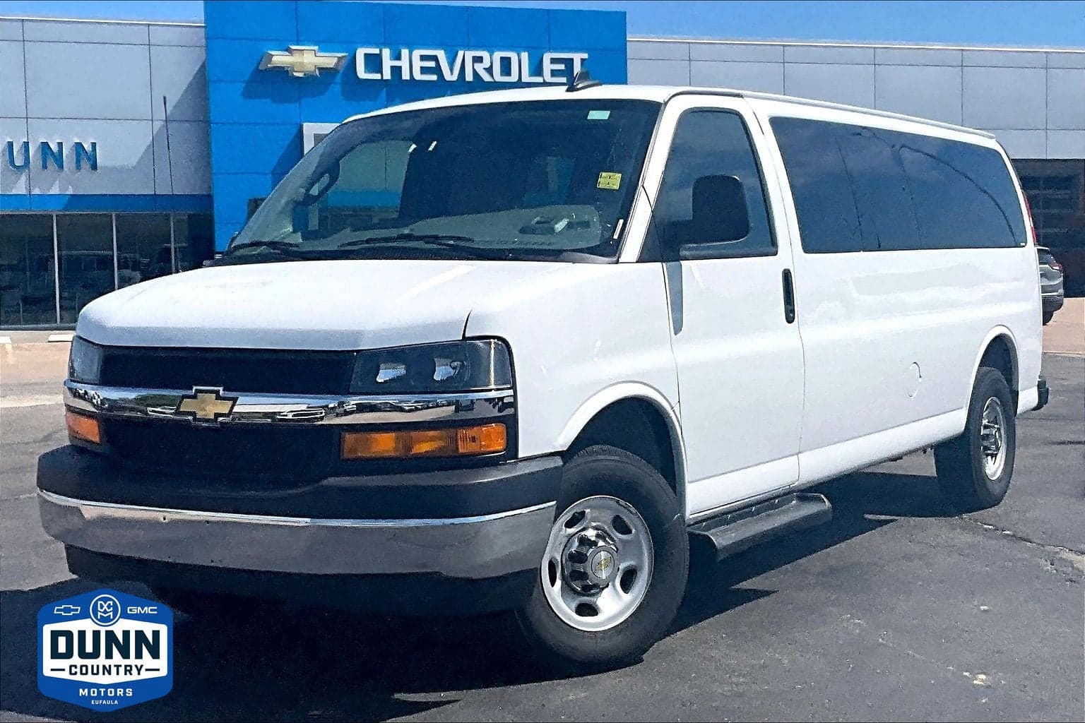 2025 Chevrolet Express Passenger Base — photo 1 of 30