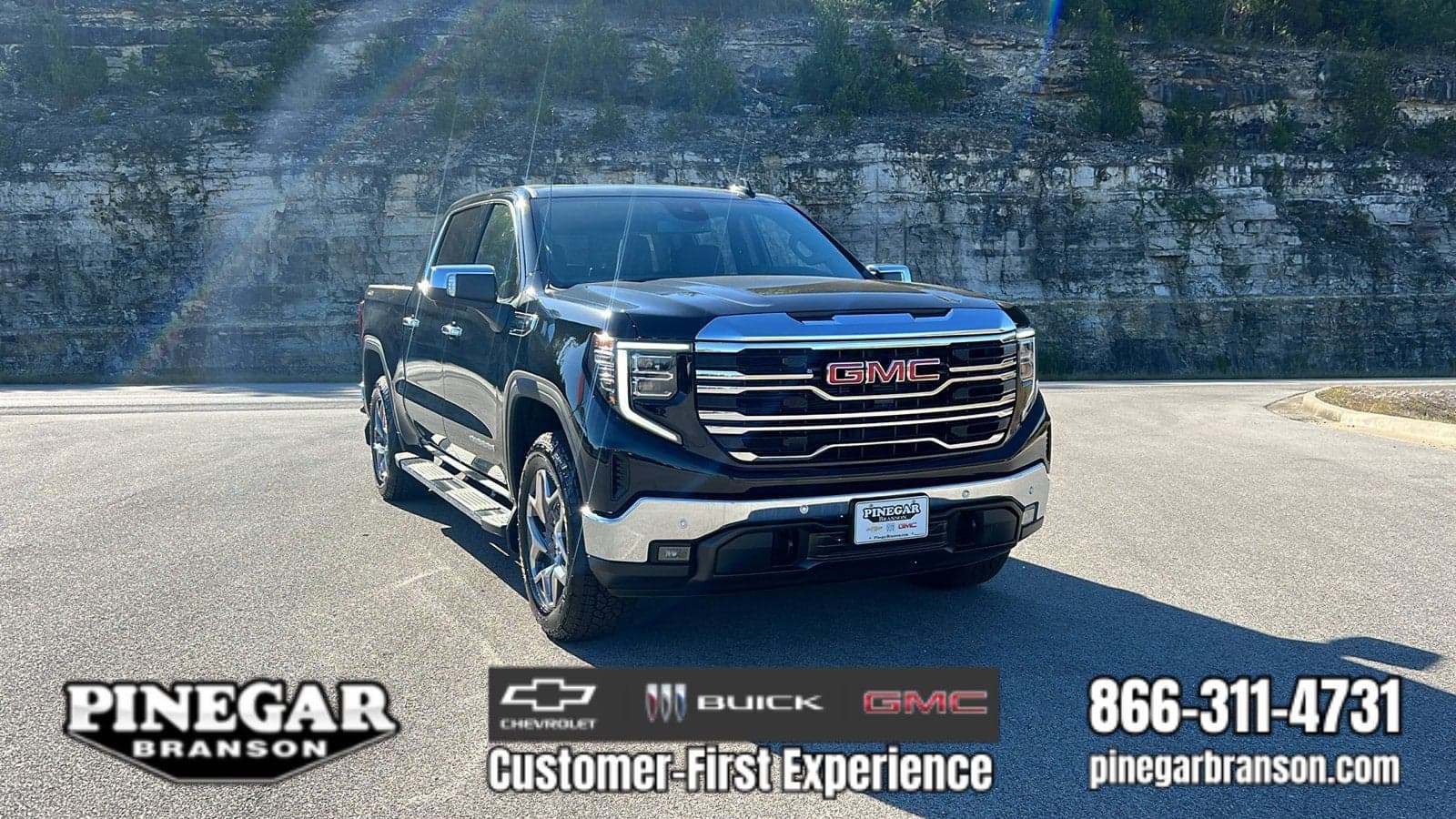 2026 GMC Sierra 1500 SLT — photo 1 of 5