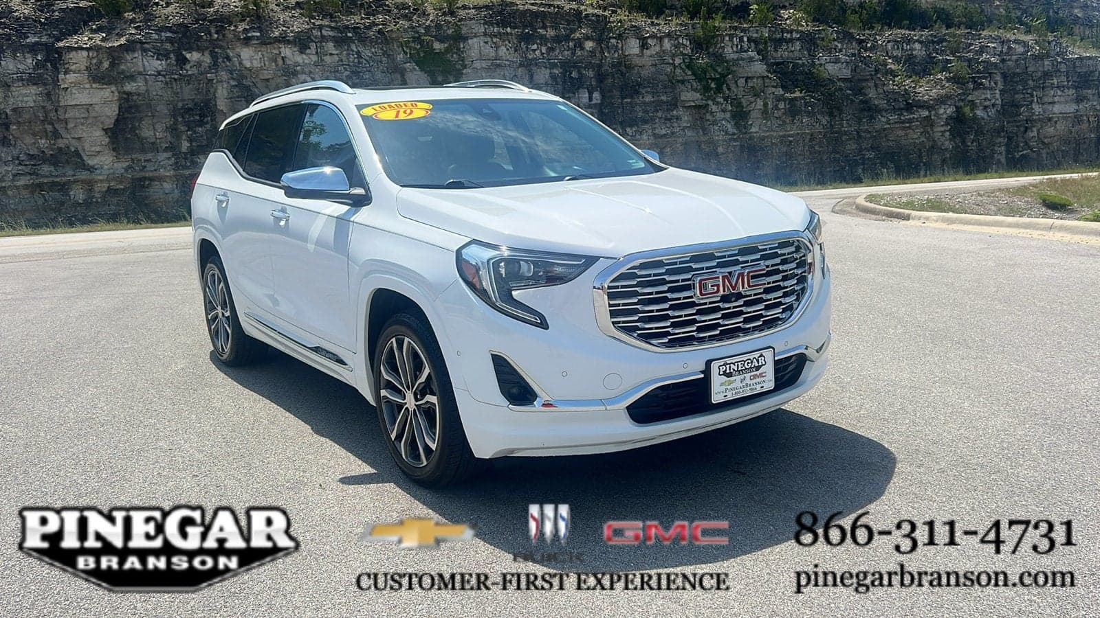 2019 GMC Terrain Denali — photo 1 of 47