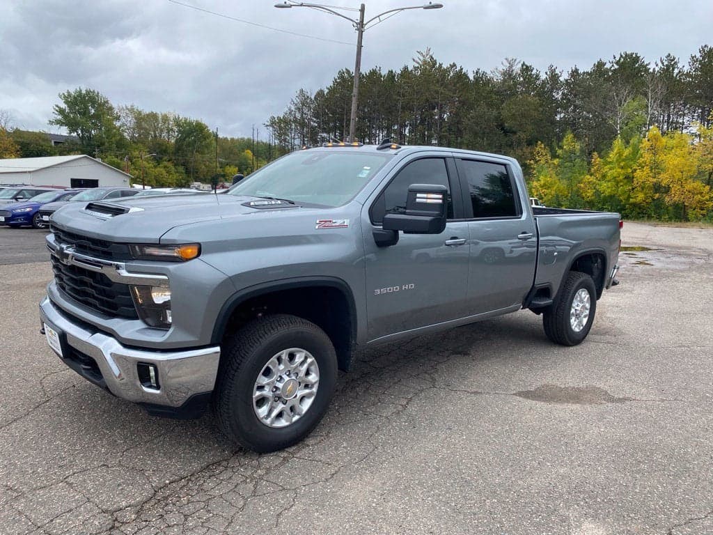 2026 Chevrolet Silverado 3500HD LT — photo 1 of 5