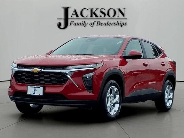 2026 Chevrolet Trax LS — photo 1 of 16