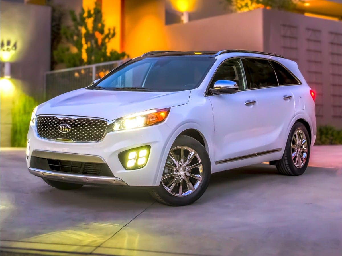 2017 Kia Sorento LX — photo 1 of 5