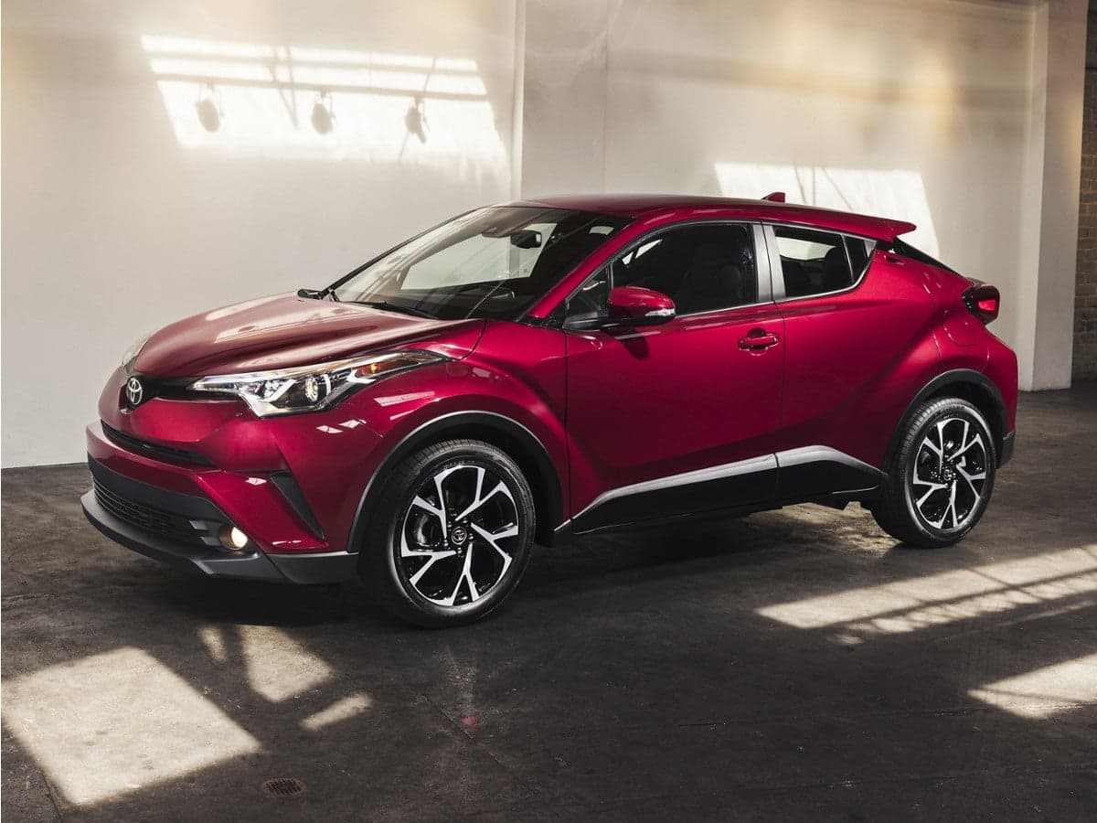 2019 Toyota C-HR XLE — photo 1 of 5