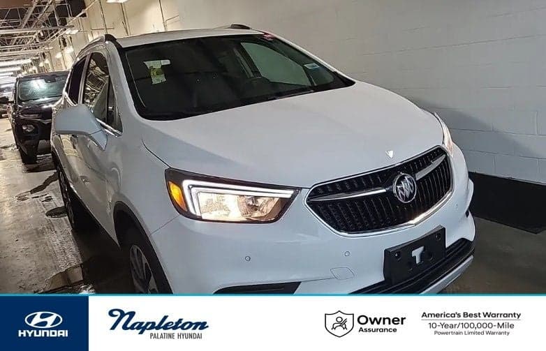 2022 Buick Encore Preferred — photo 1 of 7