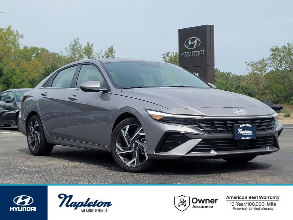 2025 Hyundai Elantra SEL Convenience — photo 1 of 39