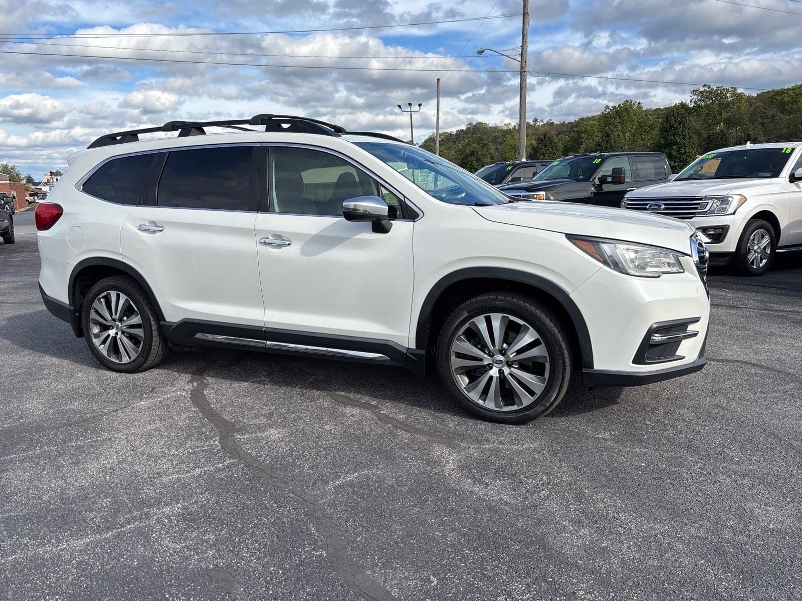 2019 Subaru Ascent Touring — photo 1 of 61