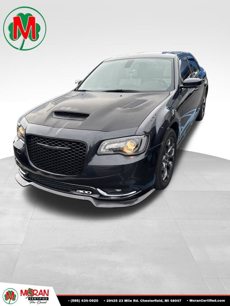 2017 Chrysler 300 Base — photo 1 of 5