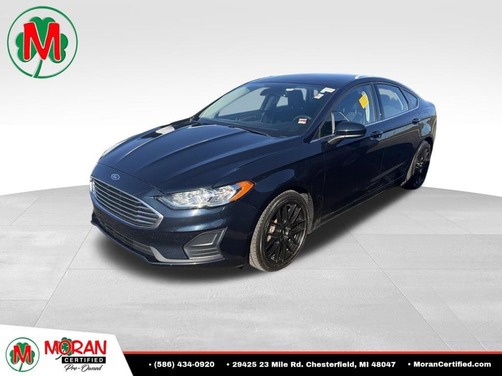 2020 Ford Fusion SE — photo 1 of 5