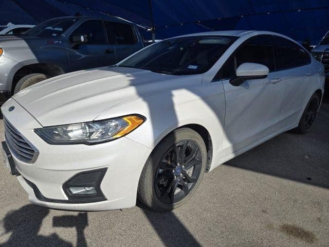 2019 Ford Fusion SE — photo 1 of 4