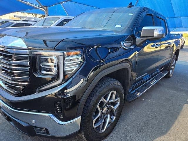 2025 GMC Sierra 1500 SLT — photo 1 of 5