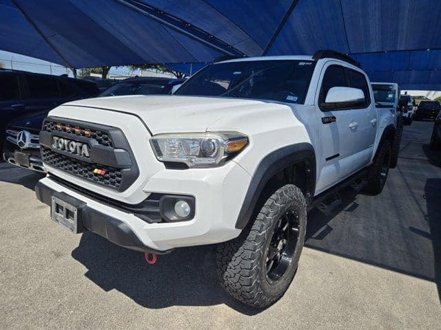 2020 Toyota Tacoma 4WD TRD Off Road — photo 1 of 4