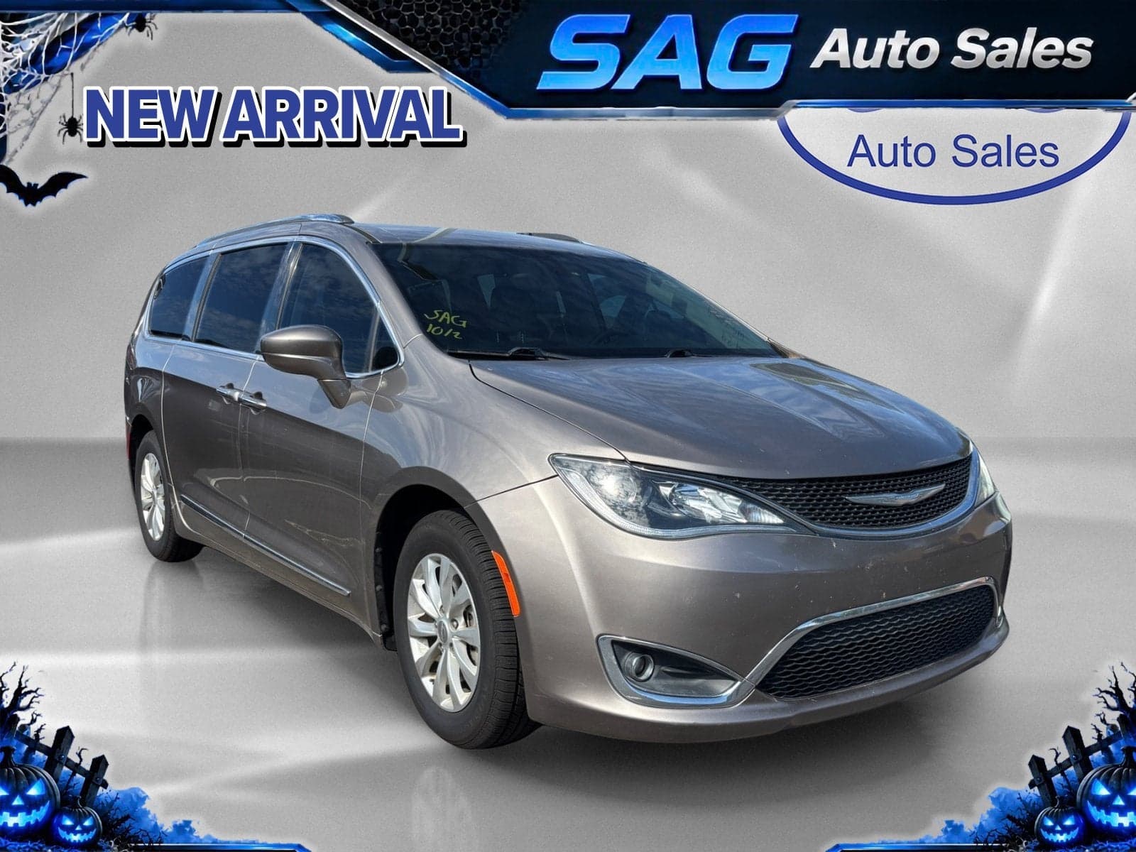 2018 Chrysler Pacifica Touring L — photo 1 of 5