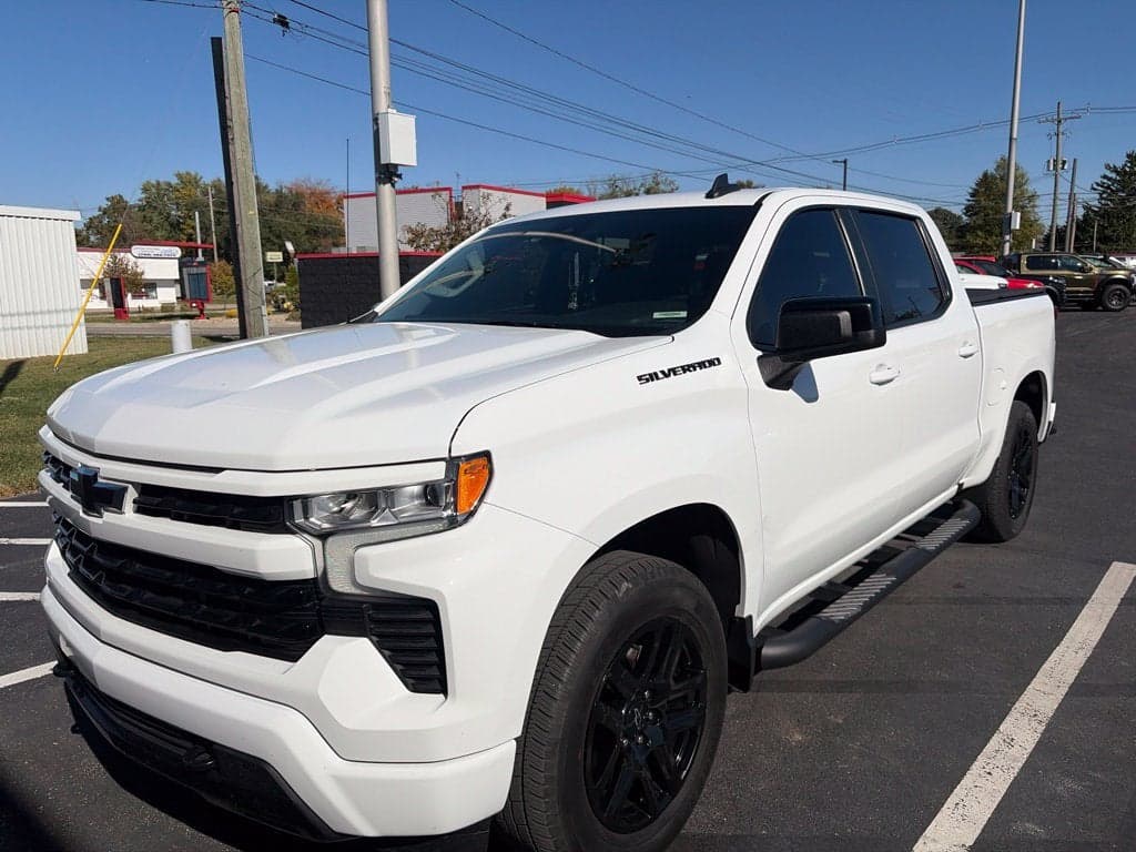 2023 Chevrolet Silverado 1500 RST — photo 1 of 3